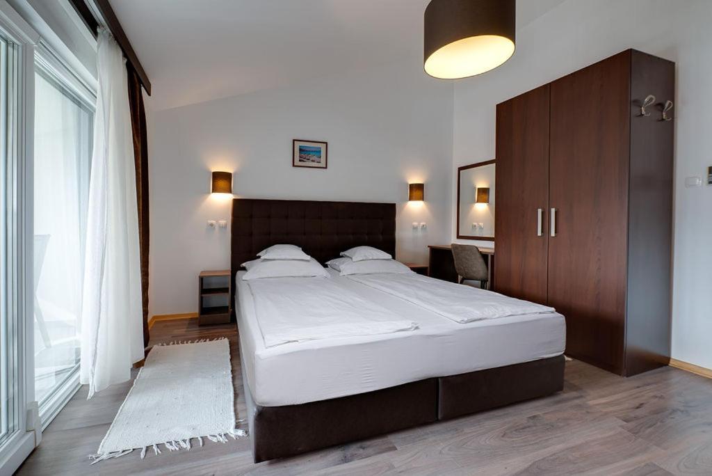 Bed & Breakfast Dosen III Baska  Luaran gambar