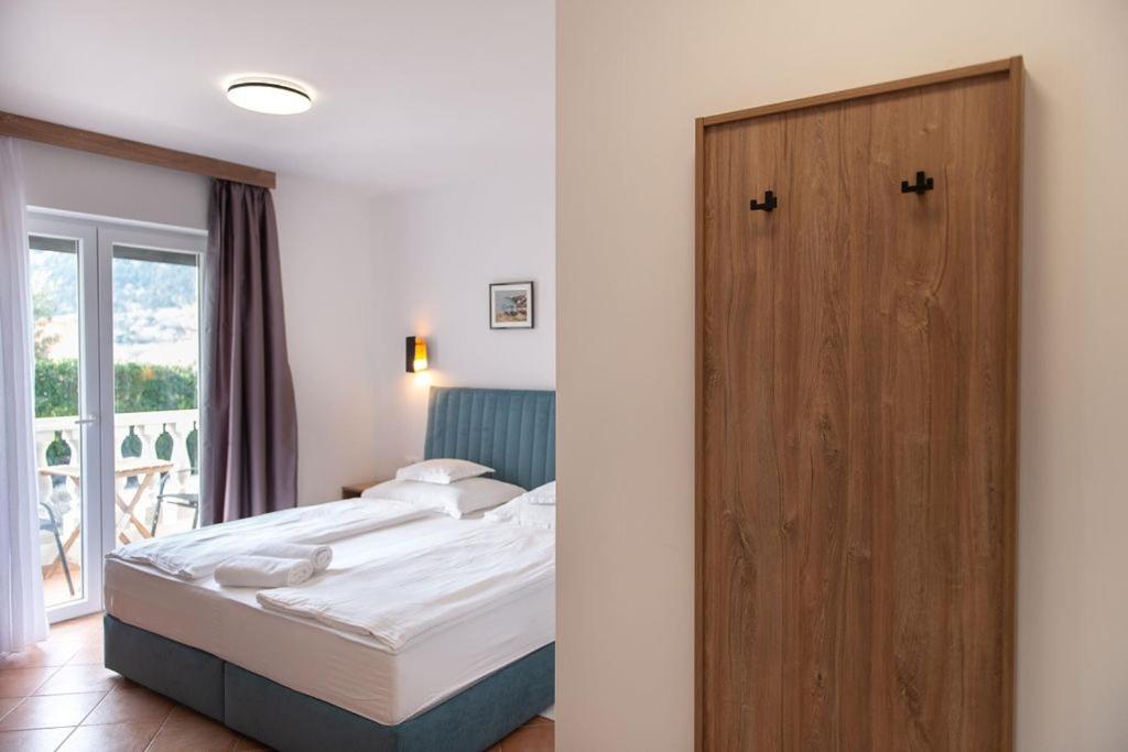 Bed & Breakfast Dosen III Baska  Luaran gambar